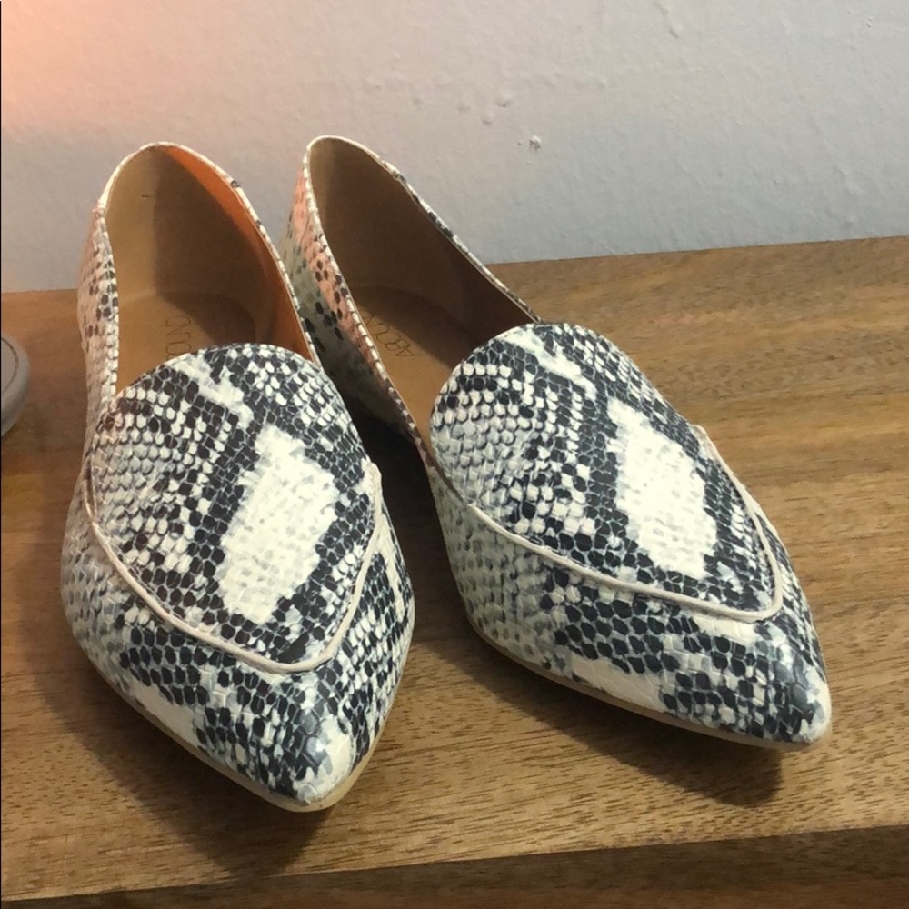 Ivory / grey vegan leather loafers